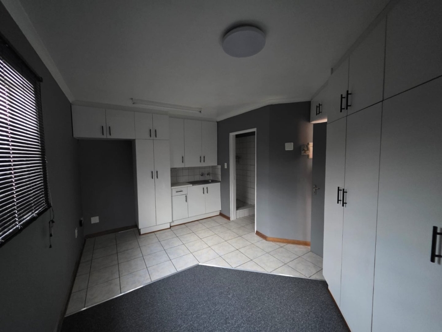 1 Bedroom Property for Sale in Willows Free State